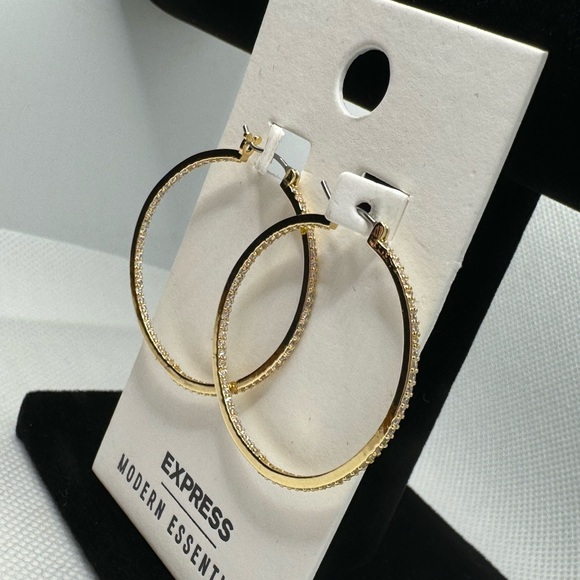 Express Gold Hoop Earrings 🤩✨ - Picture 4 of 5